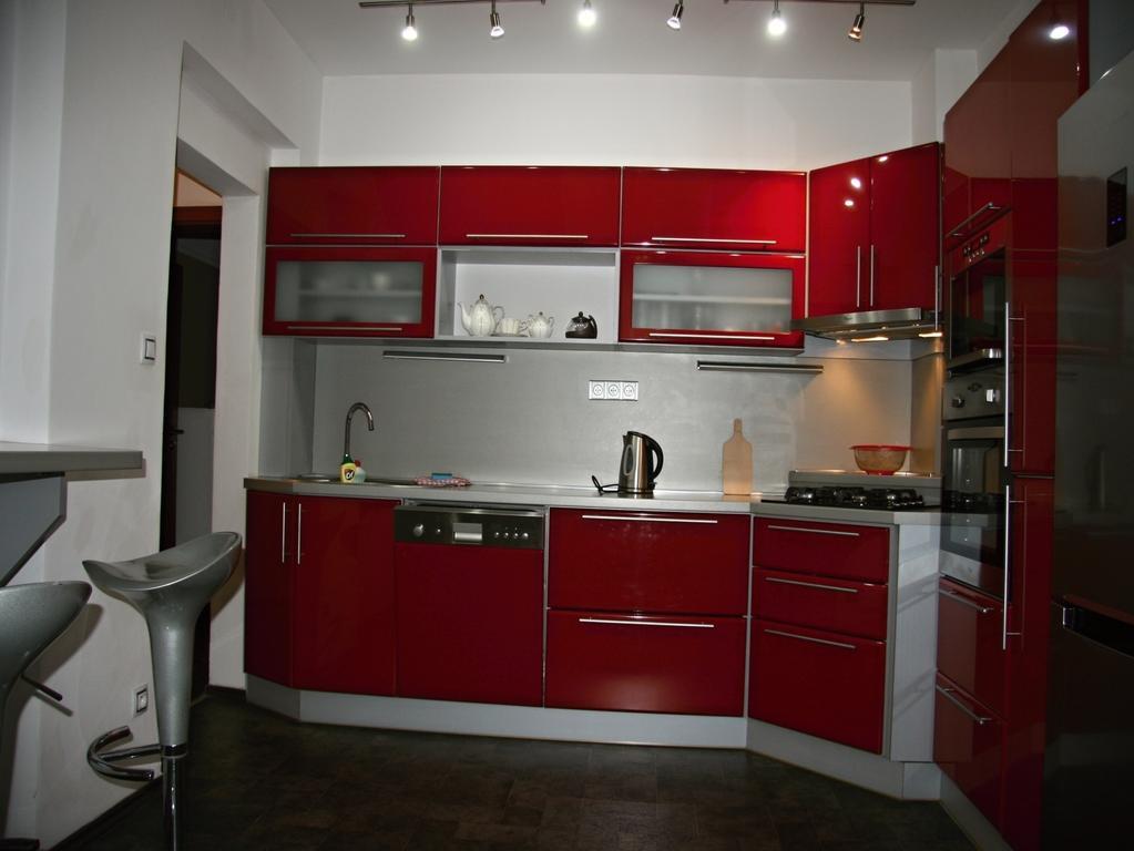 Apartman Dr. Engla كارلوفي فاري الغرفة الصورة
